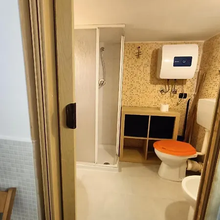 Holiday Presso Terme Della Rotonda Appartamento *